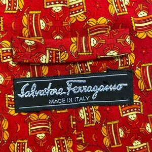Salvatore Ferragamo men’s tie. Made in Italy. 100% silk